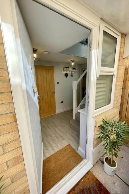 Bournecoast: Beautiful Two Bed Coach House-Hb5458 Villa Bournemouth Dış mekan fotoğraf